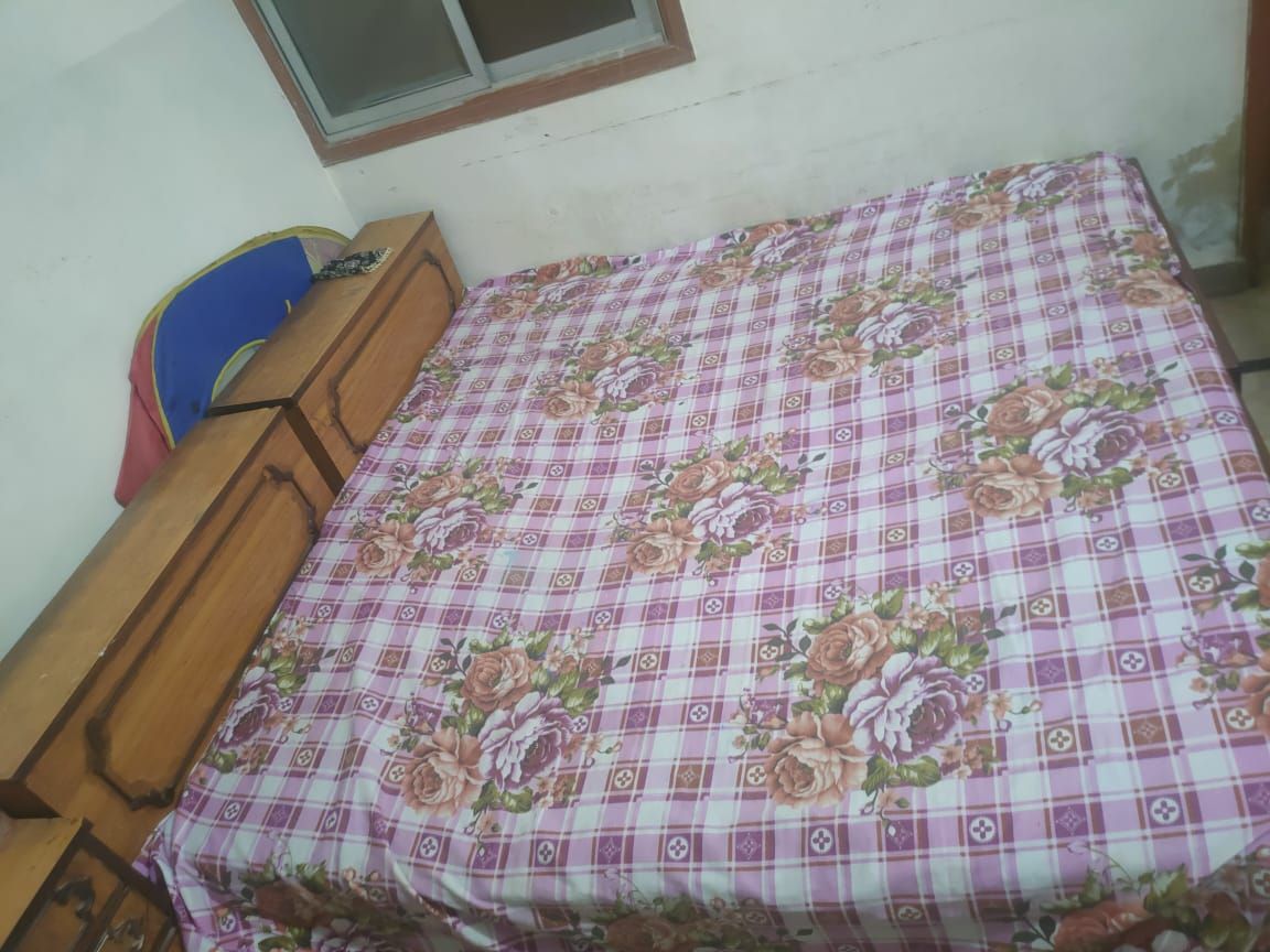 Single bed