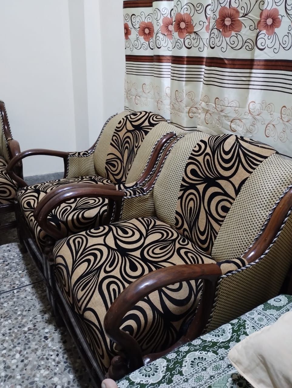 Sofa set