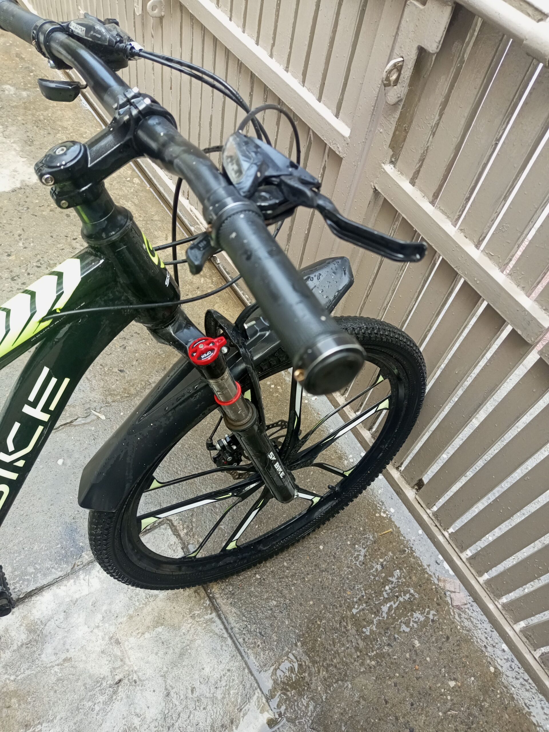 10/10condition urgent sale Almost new