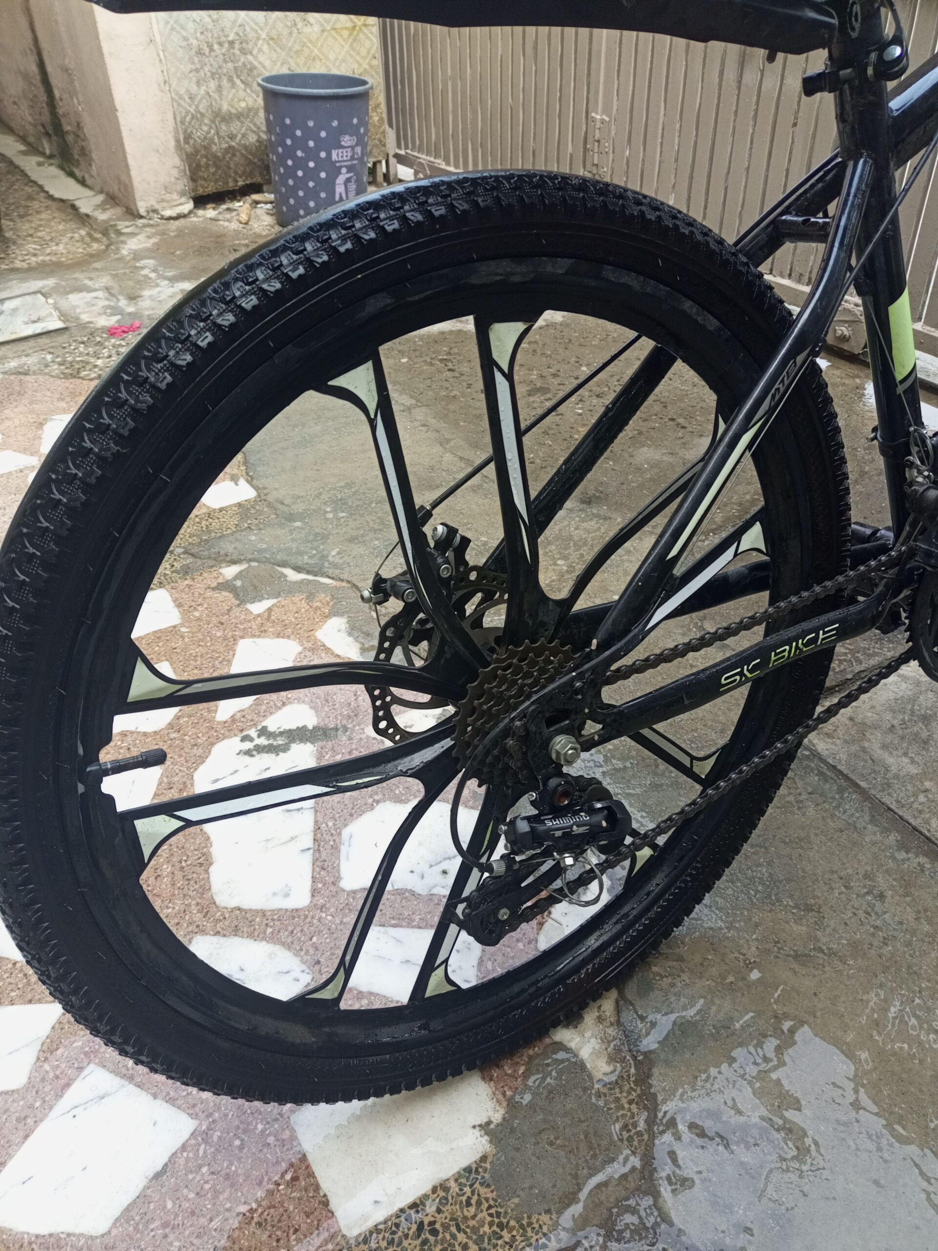 10/10condition urgent sale Almost new