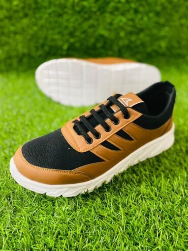 Mens Shoes 👟 all over Size available.