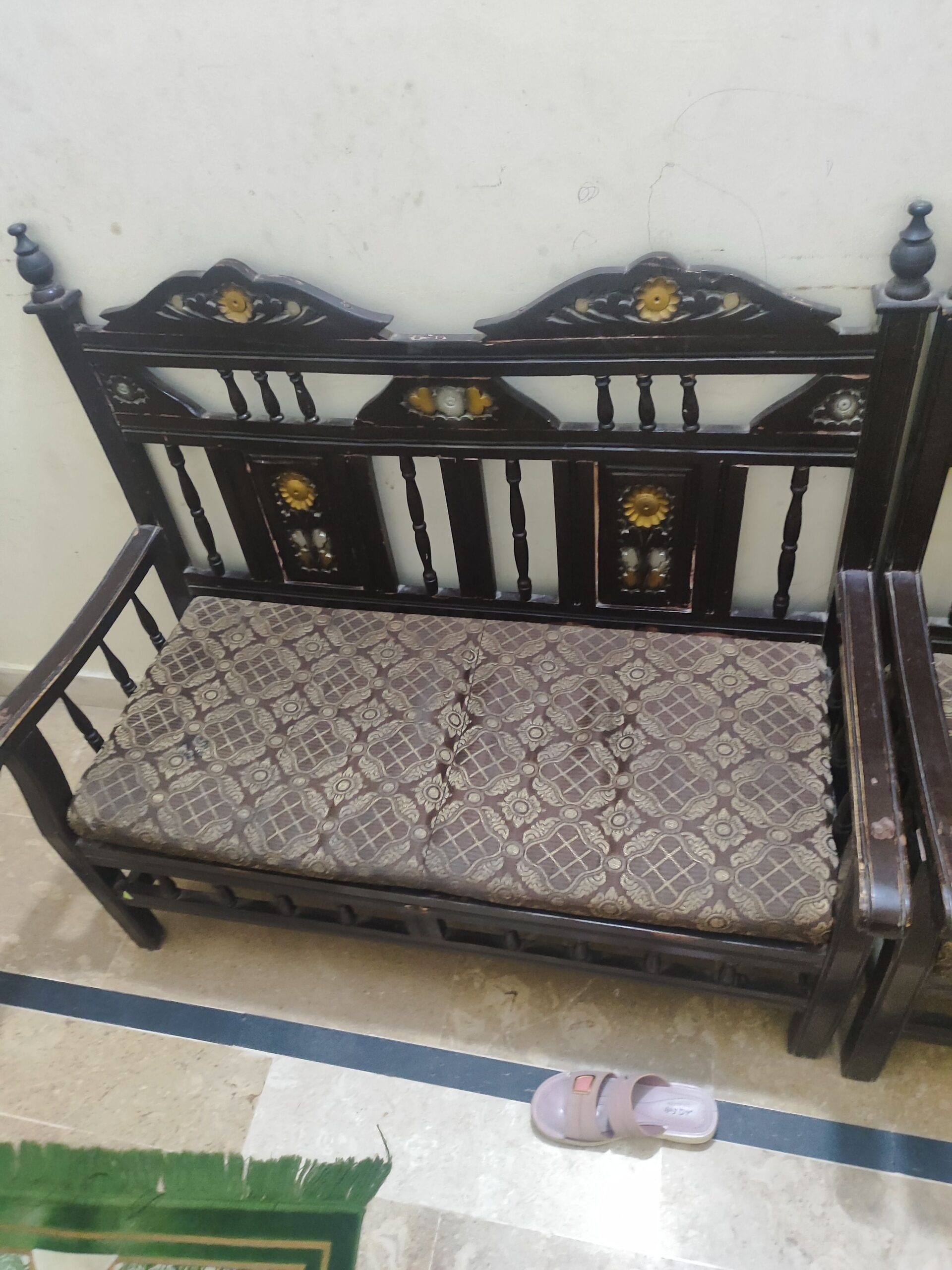Sofa set with table